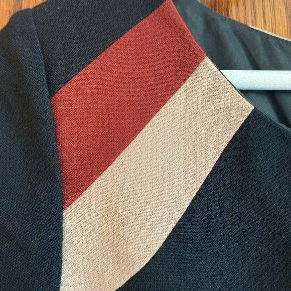 Dress - Picture 3 of 4